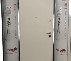 Porta blindata Torterolo & Re serie CHROME mod. TR450 ad un'anta Fracchia Stella Savona