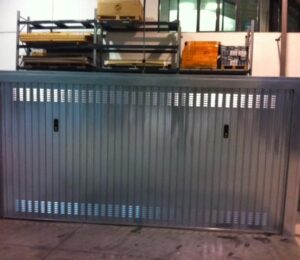 Porta basculante in acciaio da LT 4350 x HT 2150