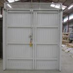 Porta basculante in acciaio da LT 2390 x HT 2660