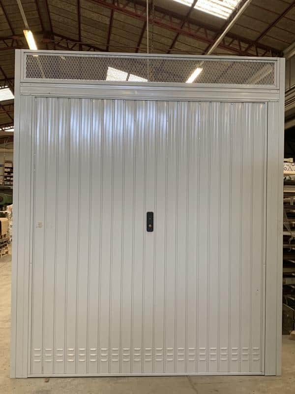 Porta basculante in acciaio da LT 2600 x HT 2660